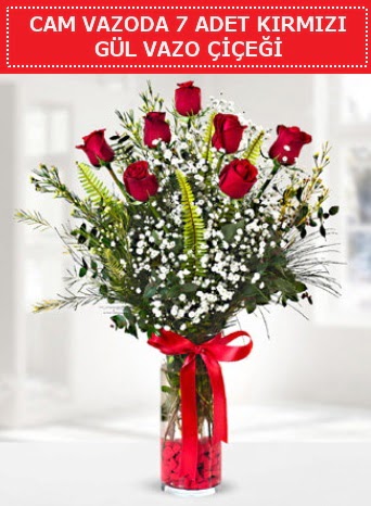 Cam vazoda 7 adet kırmızı gül çiçeği  Kocaeli çiçekçi mağazası 