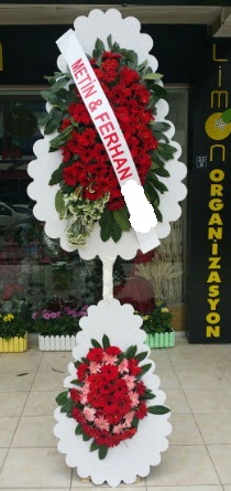 Çift katlı düğün nikah çiçeği modeli  Kocaeli uluslararası çiçek gönderme 